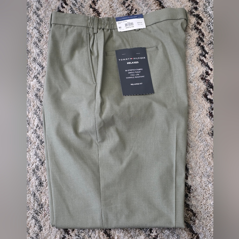 $95 Tommy Hilfiger Mens ThFlex  Dress Pants 40x30 Sage Green Solid Stretch